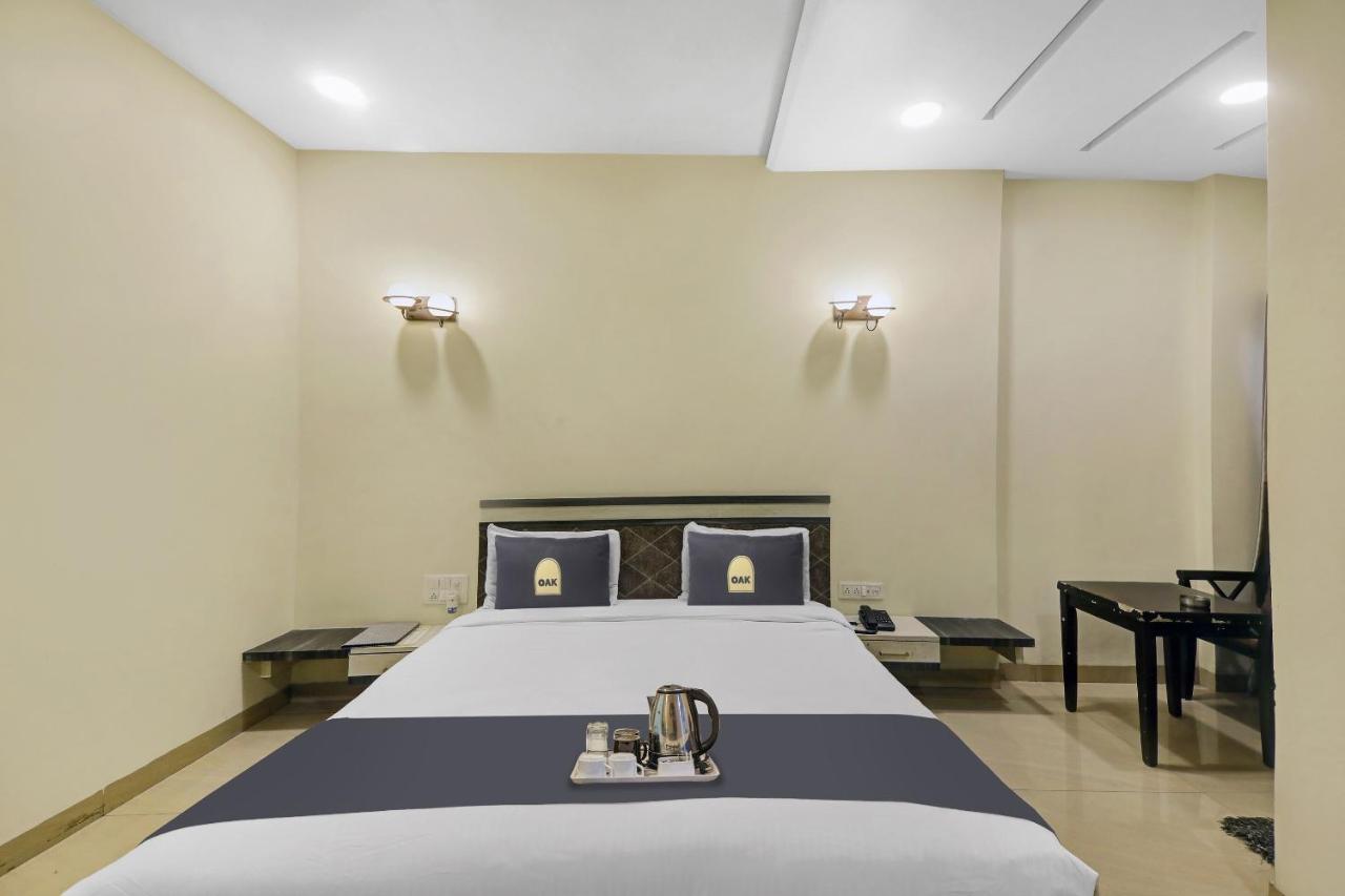 Townhouse Oak Hotel The Sudesh Rāipur Eksteriør bilde
